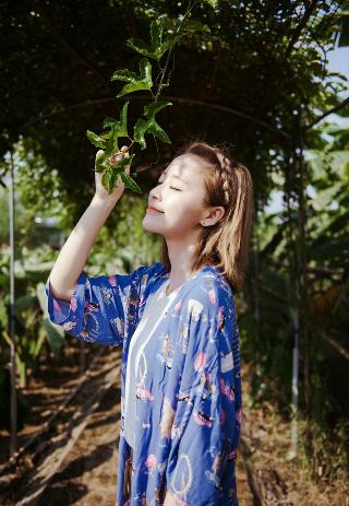 美丽姑娘高清版在线电影,美丽小蜜桃