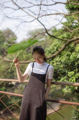 少女哔哩哔哩免费观看视频,少女韩国免费观看高清电视剧韩剧